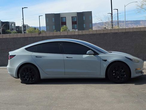 Used 2022 Tesla Model 3 Long Range image 10