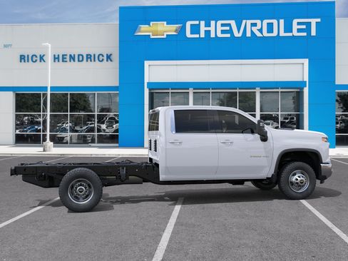 New 2026 Chevrolet Silverado 3500 W/T AWD/4WD image 7