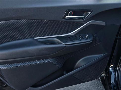 Certified 2020 Toyota C-HR LE FWD image 9