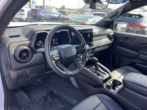 Used 2024 Chevrolet Colorado Trail Boss w/ Advanced Trailering Package AWD/4WD image 9