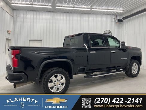 Used 2021 Chevrolet Silverado 2500 LTZ w/ Z71 Chrome Sport Edition image 2