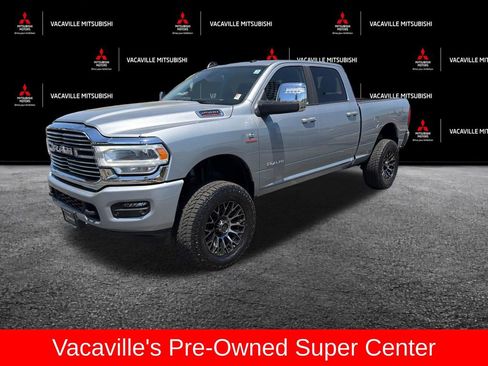 Used 2024 RAM 2500 Laramie AWD/4WD image 2