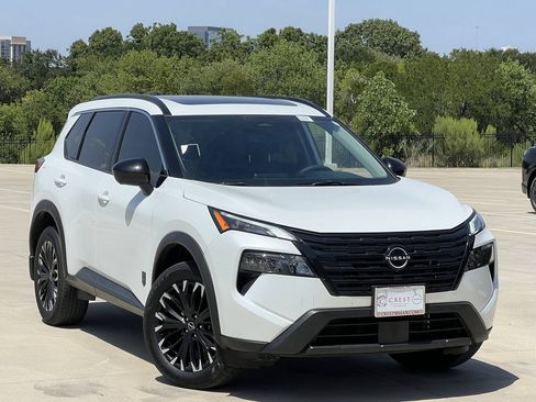 Certified 2026 Nissan Rogue Dark Armor FWD image 1