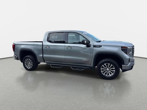 Used 2023 GMC Sierra 1500 AT4 w/ Technology Package AWD/4WD image 3