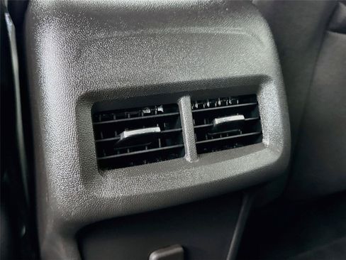 Used 2023 Chevrolet Equinox LS w/ LS Convenience Package AWD/4WD image 24