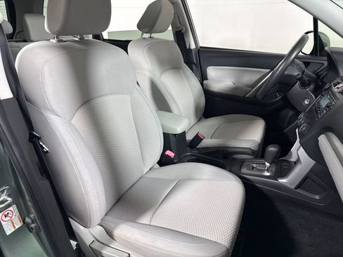 Used 2015 Subaru Forester 2.5i Premium w/ Popular Package #1 AWD/4WD image 14