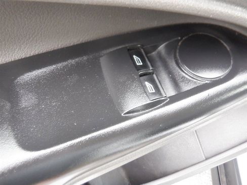 Used 2021 Ford Transit Connect XL FWD image 17