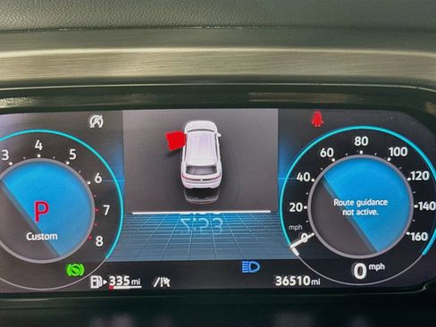 Used 2025 Volkswagen Atlas Cross Sport SE FWD image 15