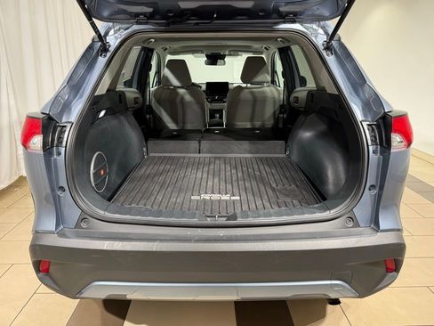 Certified 2023 Toyota Corolla Cross LE w/ Moonroof Package image 12