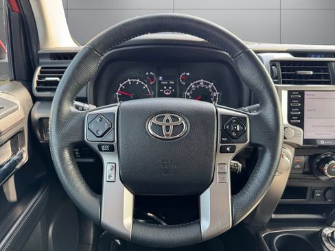 Certified 2020 Toyota 4Runner SR5 Premium AWD/4WD image 13