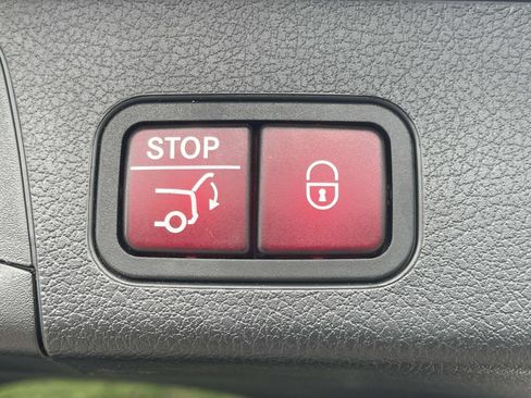 Certified 2022 Mercedes-Benz GLB 250 image 13
