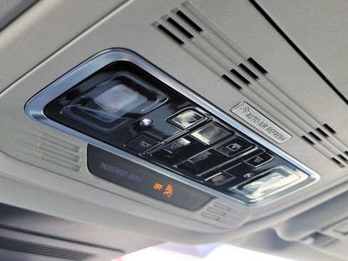 New 2026 Lincoln Nautilus Reserve image 28