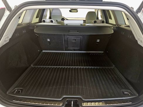 Used 2023 Volvo V60 B5 Cross Country Plus w/ Climate Package image 16