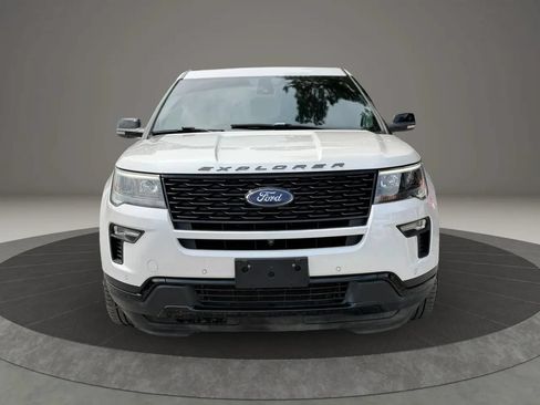 Used 2018 Ford Explorer Sport w/ Equipment Group 401A AWD/4WD image 2