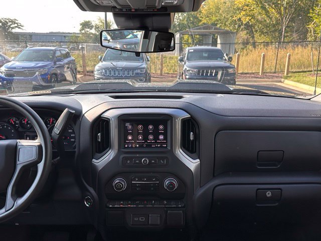 Used 2024 Chevrolet Silverado 1500 Custom Trail Boss AWD/4WD image 28