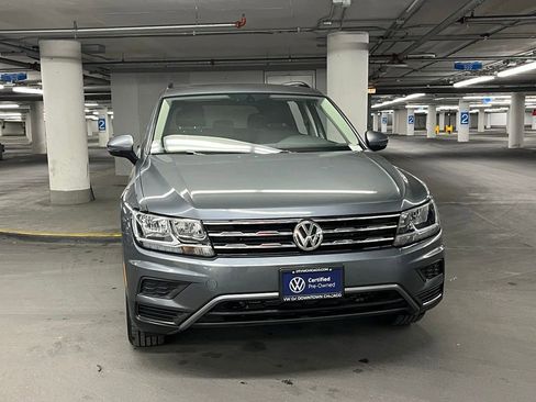 Used 2020 Volkswagen Tiguan SE image 32
