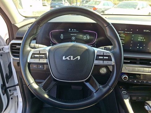 Certified 2025 Kia Telluride S image 22