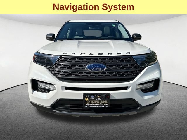 Used 2021 Ford Explorer XLT w/ Equipment Group 202A AWD/4WD image 4