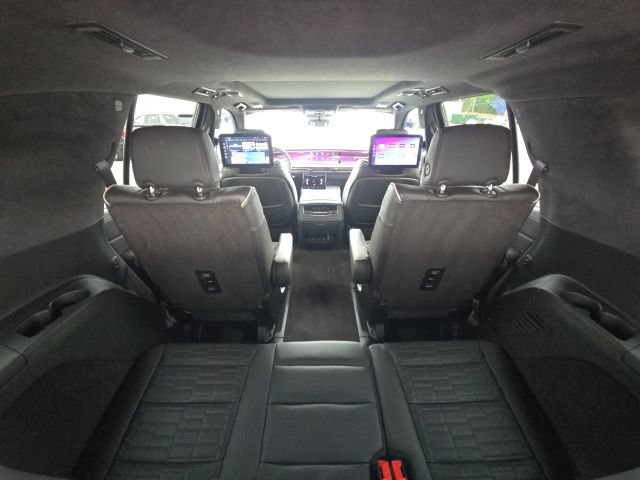 Used 2025 Cadillac Escalade Sport Platinum AWD/4WD image 12
