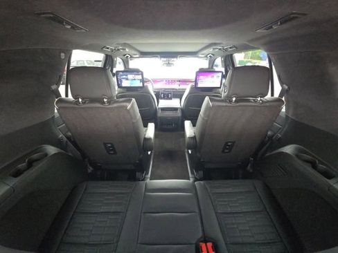 Used 2025 Cadillac Escalade Sport Platinum AWD/4WD image 12