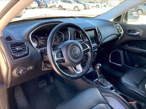 Used 2019 Jeep Compass Limited image 17