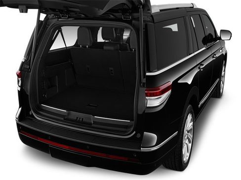 Used 2022 Lincoln Navigator L Reserve image 7