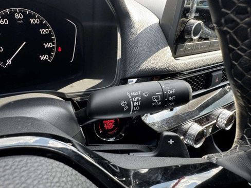 Used 2025 Honda Civic Sport image 31