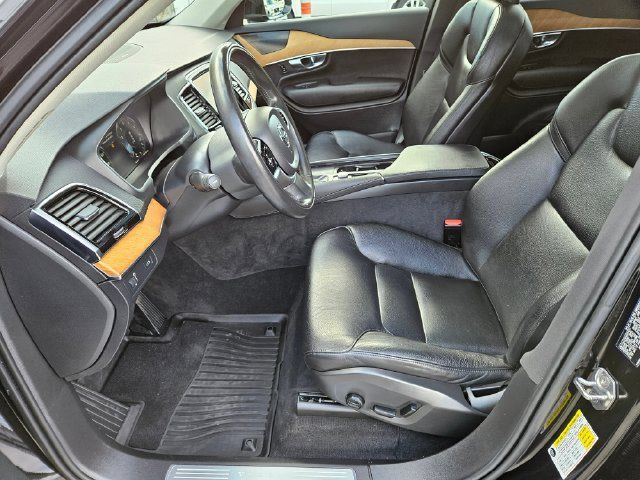 Used 2021 Volvo XC90 T6 Momentum w/ Advanced Package AWD/4WD image 19