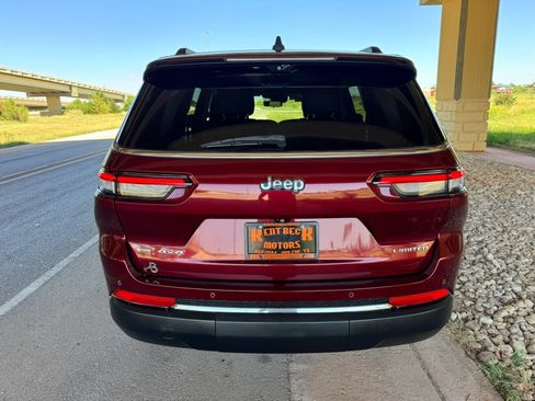 Used 2022 Jeep Grand Cherokee L Limited w/ Luxury Tech Group II AWD/4WD image 4