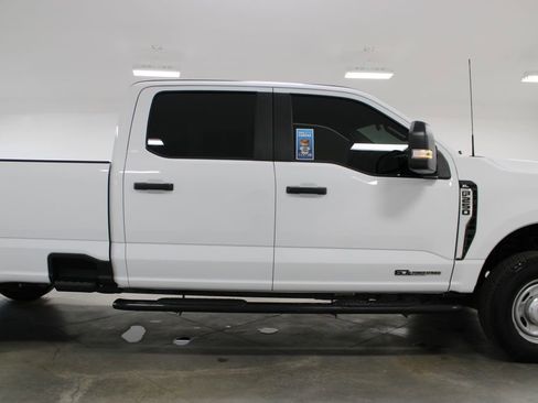 Used 2025 Ford F250 XL w/ FX4 Off-Road Package AWD/4WD image 11