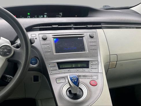 Used 2013 Toyota Prius Two image 11