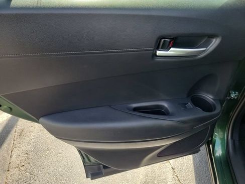 Used 2023 Toyota Corolla Cross XLE AWD/4WD image 15