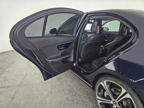 Used 2022 Mercedes-Benz C 300 Sedan image 15
