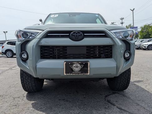 Used 2022 Toyota 4Runner Trail Special Edition AWD/4WD image 4