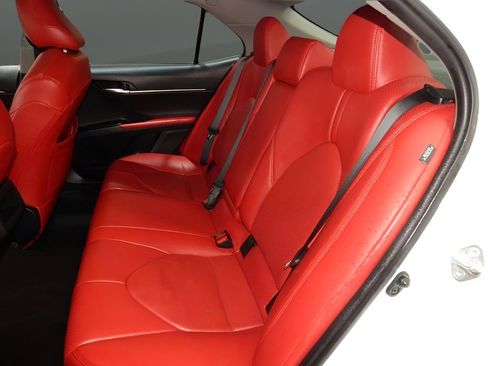 Used 2020 Toyota Camry SE w/ Convenience Package image 21