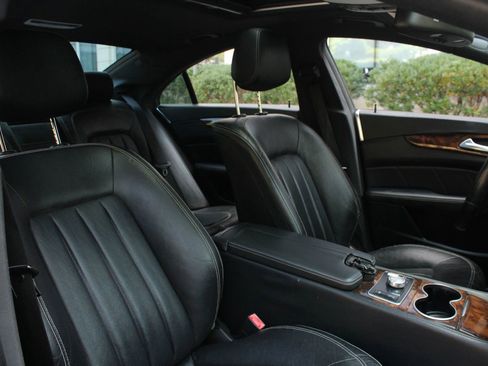 Used 2013 Mercedes-Benz CLS 550 w/ Premium I Pkg image 33