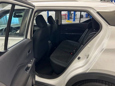 Used 2022 Nissan Kicks SV FWD image 15