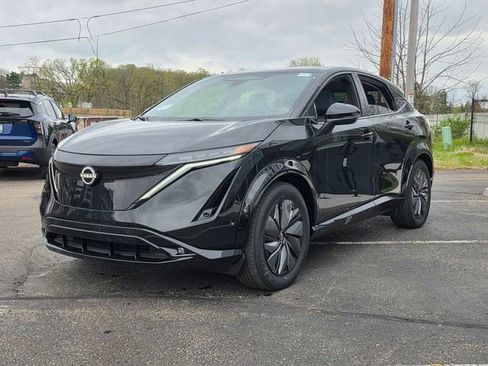 New 2025 Nissan Ariya Platinum AWD/4WD image 6