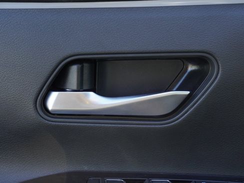 New 2026 Nissan Kicks SV image 9