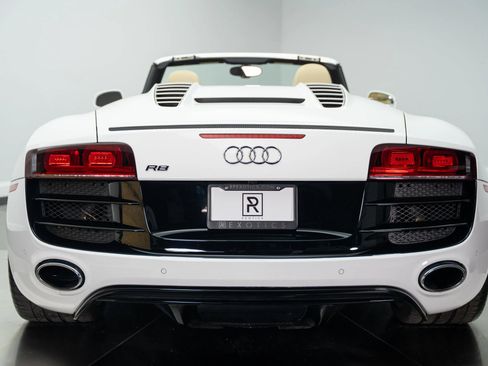 Used 2011 Audi R8 V10 image 25