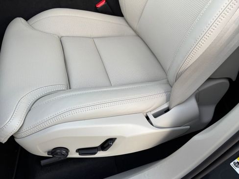 New 2026 Volvo XC60 B5 Ultra w/ Protection Package Premier image 20