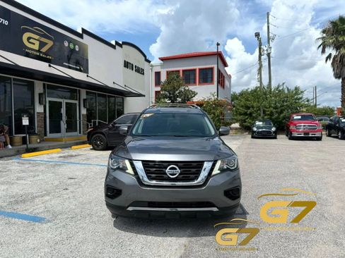 Used 2019 Nissan Pathfinder S FWD image 2