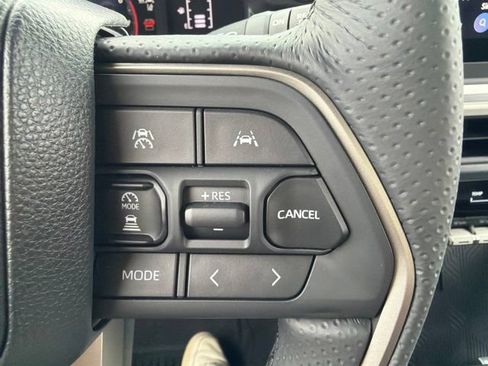 Used 2026 Toyota 4Runner SR5 AWD/4WD image 31