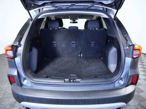 Certified 2025 Ford Escape Active AWD/4WD image 9