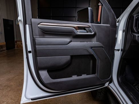 Used 2024 GMC Sierra 3500 SLE image 36