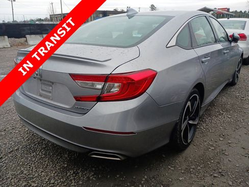 Used 2018 Honda Accord Sport image 4