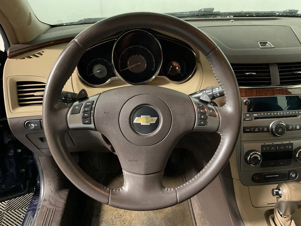 Used 2008 Chevrolet Malibu LTZ w/ Rear Power Package FWD image 23