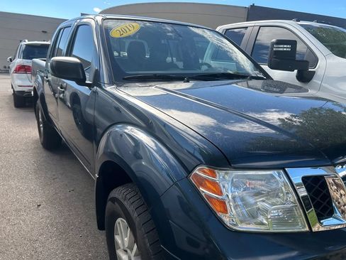 Used 2019 Nissan Frontier SV RWD image 24