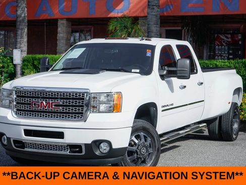 Used 2011 GMC Sierra 3500 Denali AWD/4WD image 4