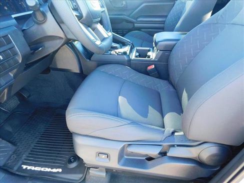 Used 2025 Toyota Tacoma SR5 image 16